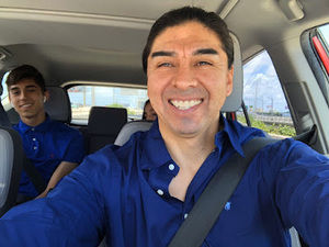 Meet your Posher, Eduardo